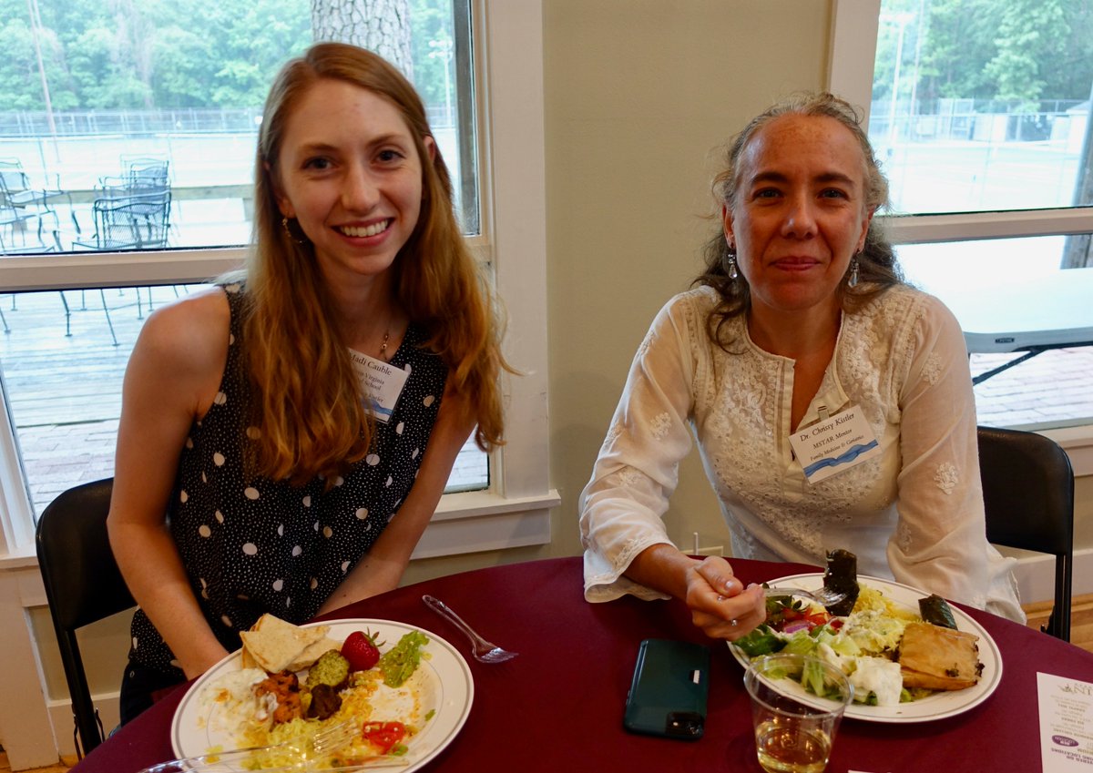 UNCGeriatrics's tweet photo. UNC is 1 of 7 national training sites where med students conduct #aging-related research w/ faculty from multiple disciplines. The 2019 #MSTAR (Medical Students Training in Aging Research) cohort is stellar. They even cleaned up after the welcome dinner! 😀 👏🏽 #UNCAgingResearch https://t.co/MSGzY2Z51q