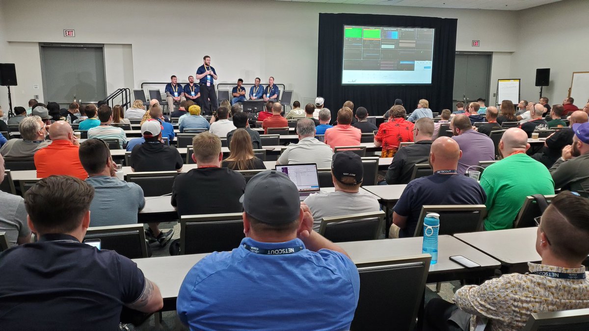 CiscoTechX's tweet image. Our NOC Team summarizing YOUR #CLUS Network is the Demo @CiscoLive ! LIVE in Meeting Room 2. cs.co/ciscolivenetwo…