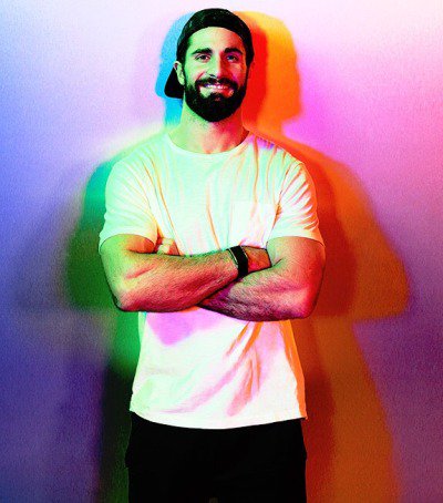 Rollins. — Parody. (@shadowsslay) on Twitter photo 