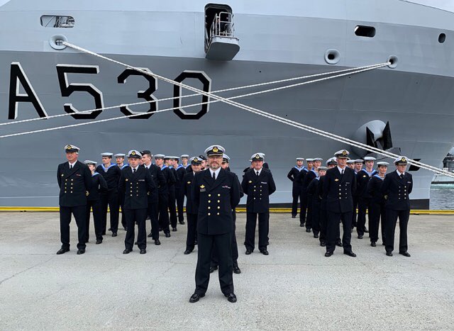 TV2KjellArne's tweet photo. READY FOR ROYAL VISIT...  On the second day of #StateVist the #King of #Norway took the #President of #Republic of #Korea to #Bergen, where officers &amp; crew of  KNM Maud waited for them to come on board. (RoyalPalace/SvenGjGjeruldsen) https://t.co/i3G0BtsEkW