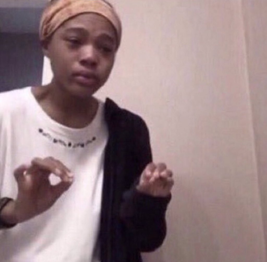 sasjaney's tweet photo. Everyone praying it was yewande and Danny caught kissing #loveisland https://t.co/S8QMzOzeeI