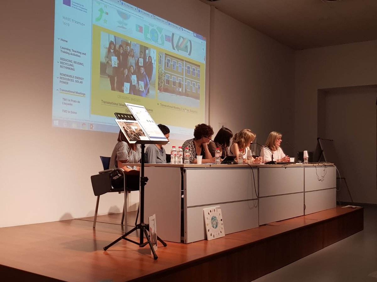 wasc1619's tweet photo. Sharing #ErasmusProject #weareasustainablecommunity  with  schools and highschools in Manresa @Erasmus_Project @sepiegob @EUErasmusPlus @escolallucanes #wasc https://t.co/ELFHLsd2Ro