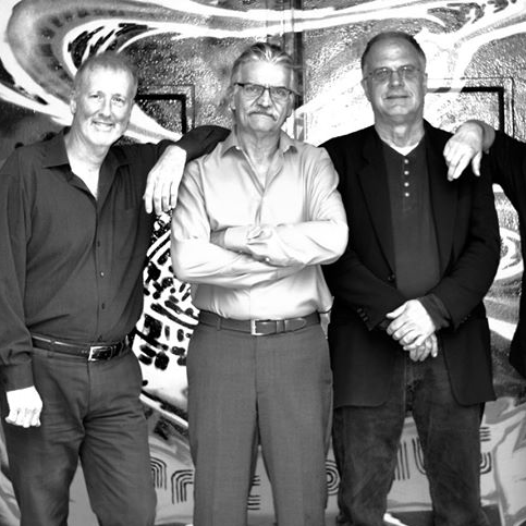 atlasdaosf's tweet photo. BeBop Jazz Tonight @AtlasCafeSF 8-10pm. Thurs June 13th. 
Join us, enjoy the jazz with a cold beer on tap or a cool glass of wine. Never a cover charge. Live Jazz each Thurs, Fri &amp; Saturday nights 8-10pm.

#atlascafe #jazzatatlas #sfjazz #jazzsanfrancisco #sfmusicscene https://t.co/23GLzLvQUo
