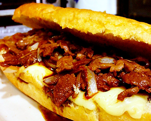 CaffeDeiFiori's tweet photo. #quepaseeltrafico #caffedeifioriguatemala sándwich de carne y queso derretido https://t.co/KVrDKRX8ql