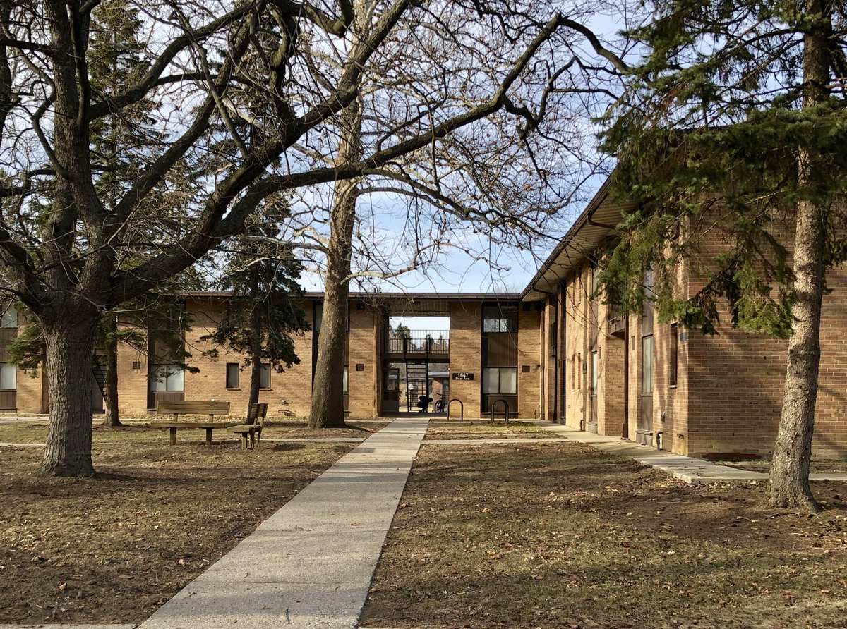 Minoru Yamasaki, Northwood II & III (1957-58) /// The rest of the Northwood complex was designed by Yamasaki, his only built work in Ann Arbor.