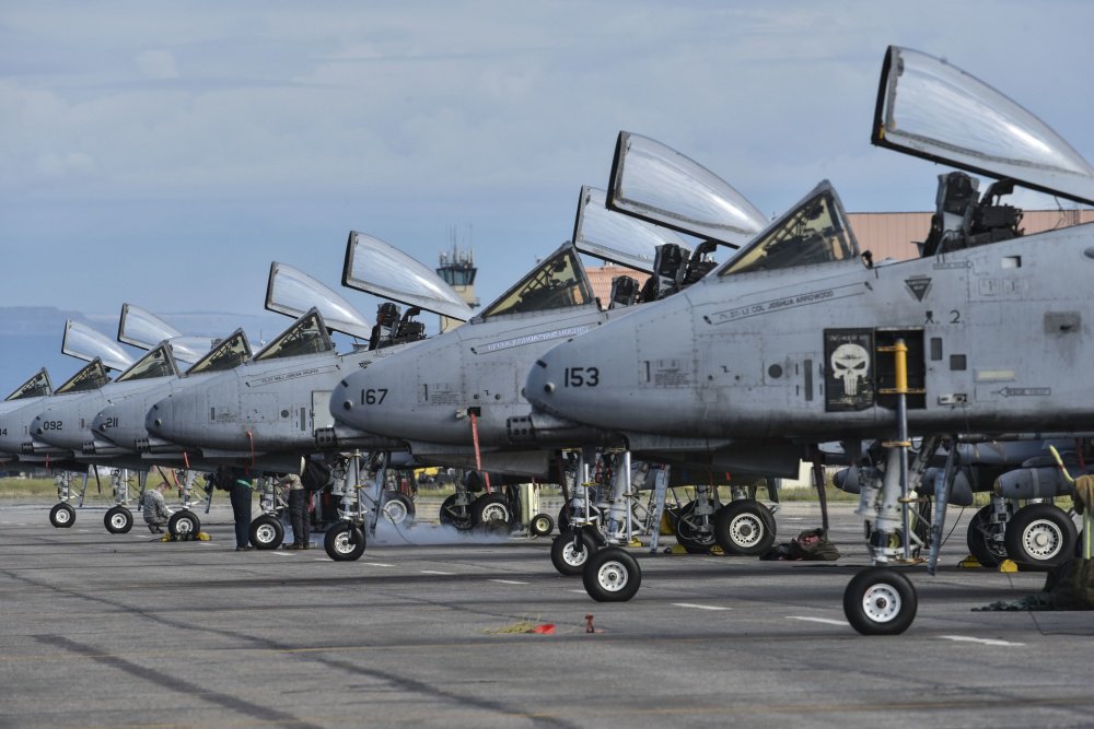USPACOM's tweet photo. https://t.co/z4O3SepwNk
#RedFlagAlaska 19-2, a @PACAF-directed exercise, allows U.S. forces to train with coalition partners in a simulated combat environment. Airmen from the @JASDF_PAO, #ROK Air Force, and #RoyalThaiAirForce are participating. https://t.co/LOhsLq4SdK