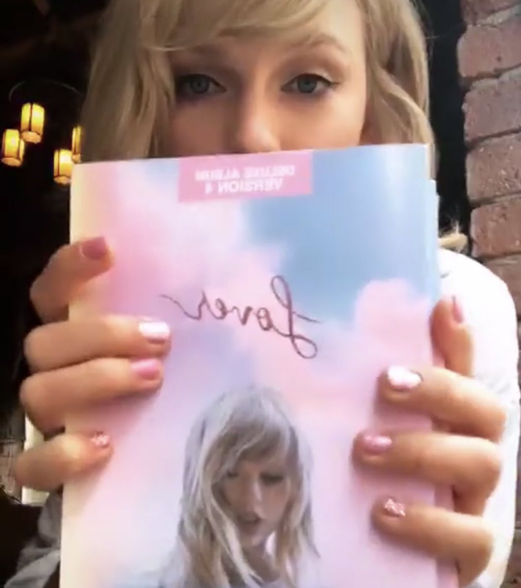 Taylor Swift Updates On Twitter The Front And Back Covers