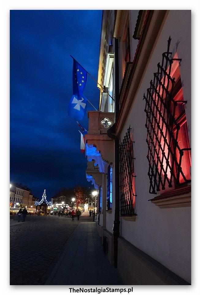 TheBloggerpl's tweet photo. Moje zdjęcia z nocnego spaceru po Rzeszowie :) Życzę miłego oglądania :) 
 #Polska #Rzeszów #igersrzeszów #igerspoland #Ratusz #Rynek #TheNostalgiaStamps Website: https://t.co/PSZmDcfsTT @The_Blogger_pl https://t.co/jNfLlGGEX9