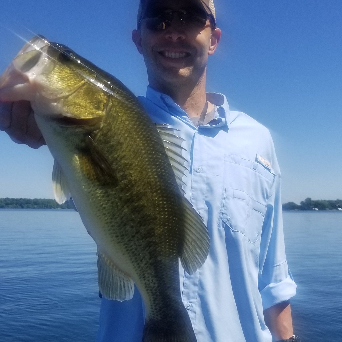 ToddStauffer3's tweet photo. Mike from Plymouth with a nice Lake Minnetonka bass this morning. 
#frankiesMarine #Mercurymarine #Lowrance https://t.co/A0pUUPLPl8