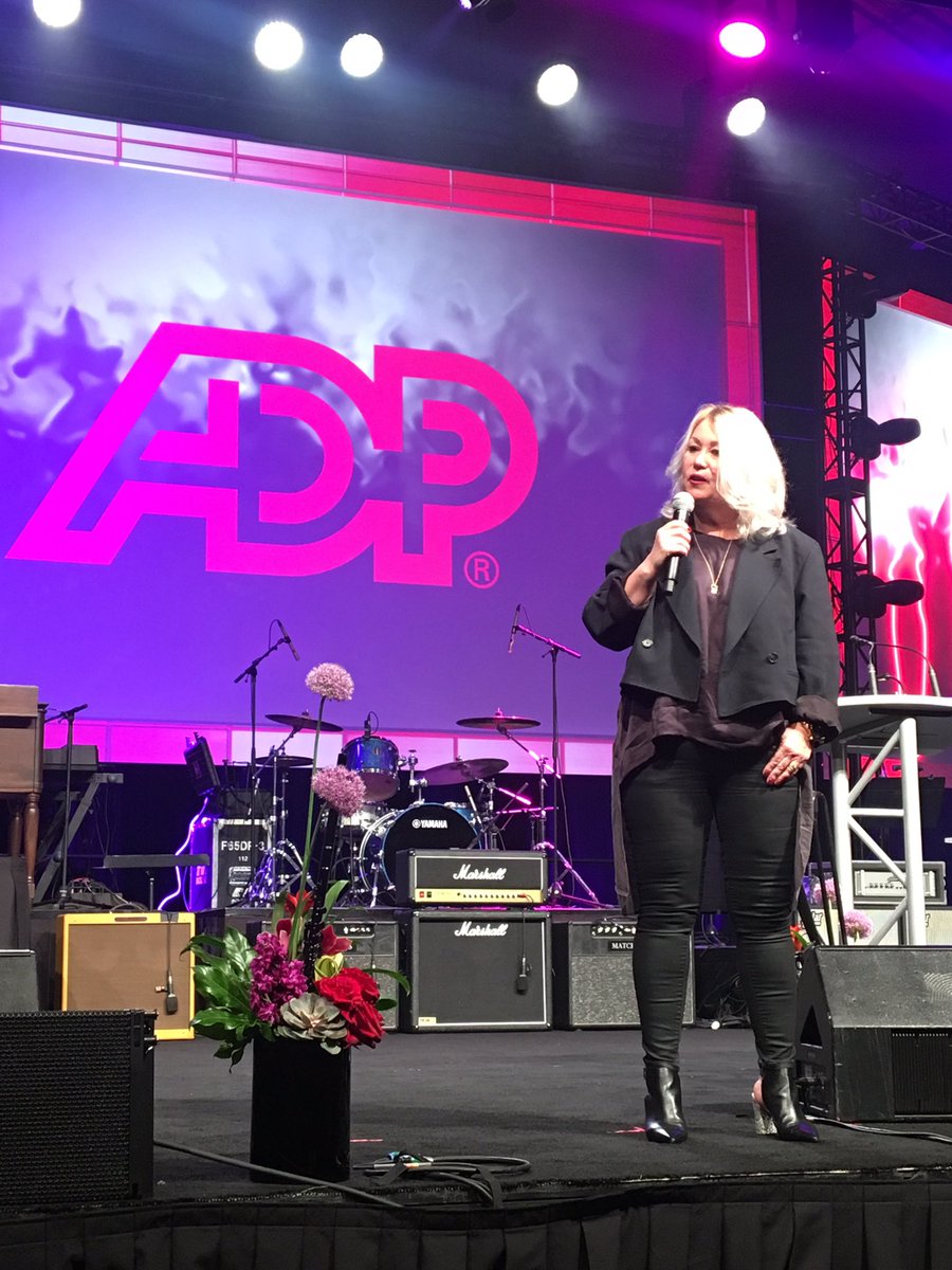 ADP_CDA's tweet photo. #payrollrocks and so does @jannarden! We were absolutely thrilled to sponsor today’s @cdnpayroll education lunch. Heartfelt, funny and inspiring, Jann’s story left a strong impression and gave us all a moment to stop and think about what we’re #workingfor https://t.co/W1r2pXjS3W