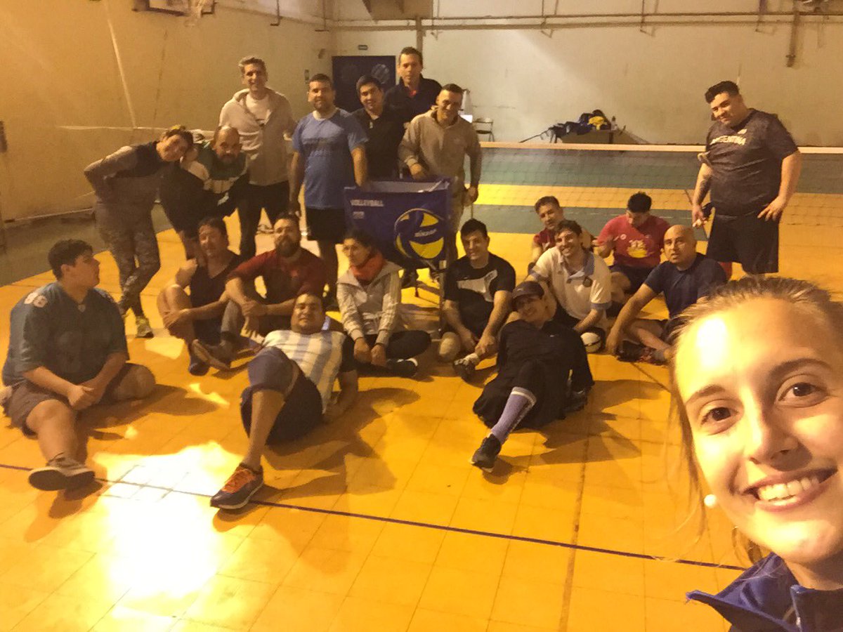 Pasó #primerdia #Concentracion #sittingvolley #argentina 🇳🇮<a href="/hugoconte7/">Hugo Conte</a> <a href="/flacagonzalez70/">@flacagonzalez</a> <a href="/Flacarequi/">María Eugenia Requi</a>