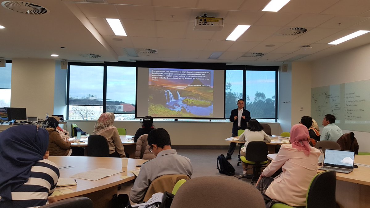 TransformHealth (@transform_hlth) on Twitter photo As leaders it important to be #silent to #listen - Prof <a href="/SenSendjaya/">Sen Sendjaya</a> from <a href="/Swinburne/">Swinburne University of Technology</a>
#servantleadership As leaders it important to be #silent to #listen - Prof <a href="/SenSendjaya/">Sen Sendjaya</a> from <a href="/Swinburne/">Swinburne University of Technology</a>
#servantleadership