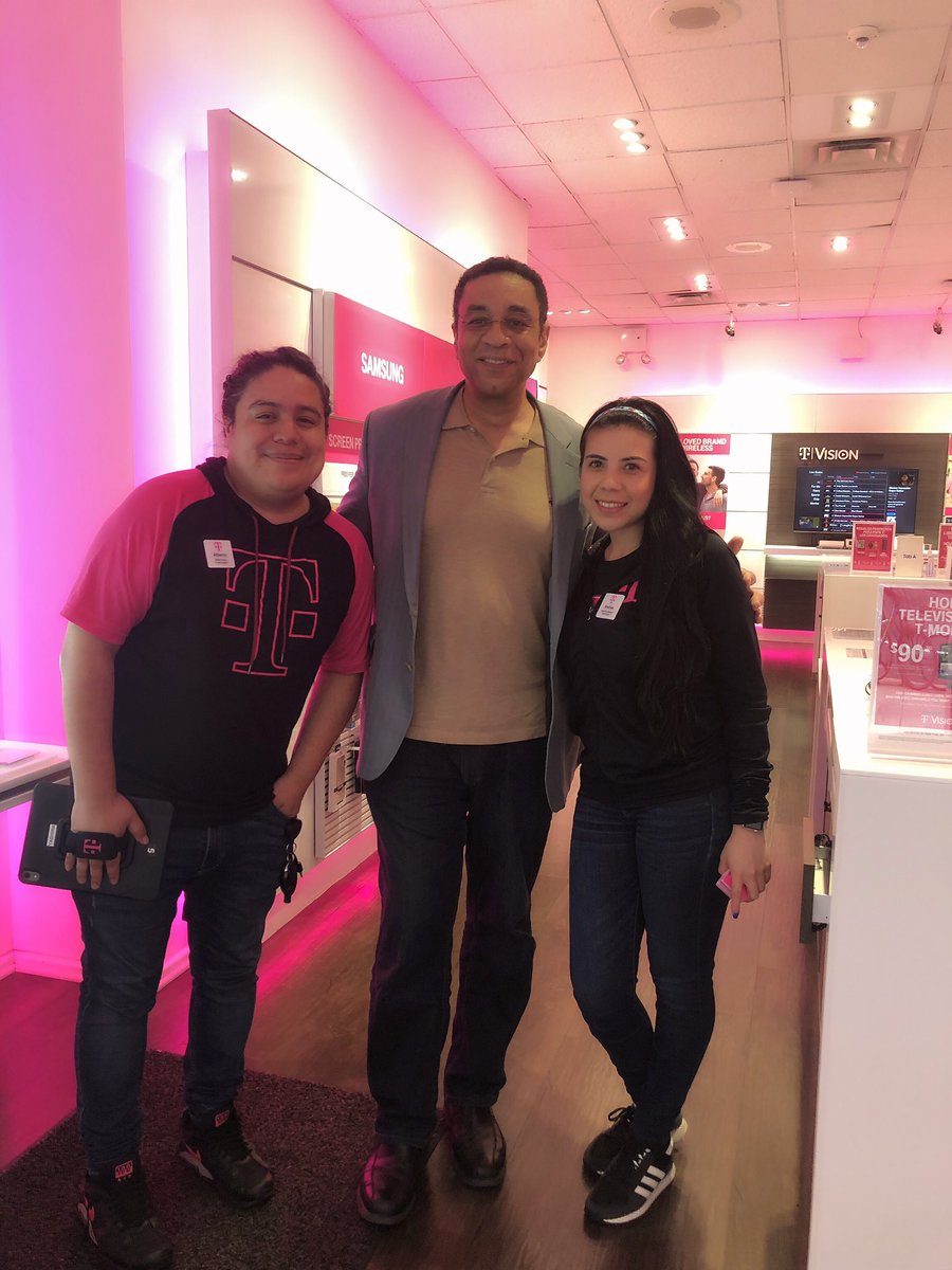 A normal day at 57th - great having <a href="/HarryLennix/">Harry Lennix</a> stop by and most of all thanks for being part of the <a href="/TMobile/">T-Mobile</a> family! #NERules #AreYouWithUS #EresDeLosNuestros
