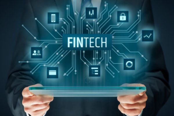 beyond_cap's tweet photo. Fintech companies are shaking things up with funding facilities that put the customer front and centre. https://t.co/veS88vqyfy 
#beyondmerchantcapital #fintech #merchantcashadvance #merchantfinancing #businessfinance #smefinance #smallbiz #smallbusiness #businessloans https://t.co/E97H8Ax9er