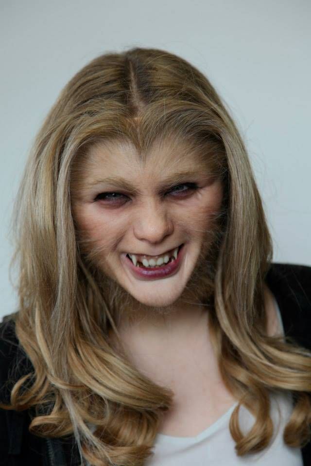 dark shadows chloe moretz werewolf