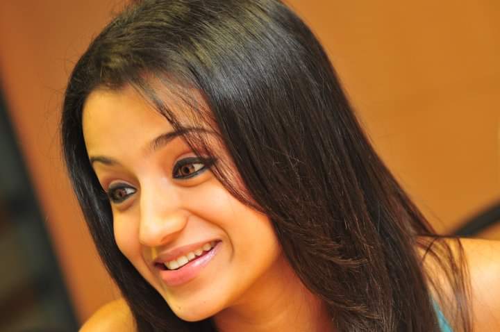 D8-hKZEU0AU7f14?format=jpg&name=900x900