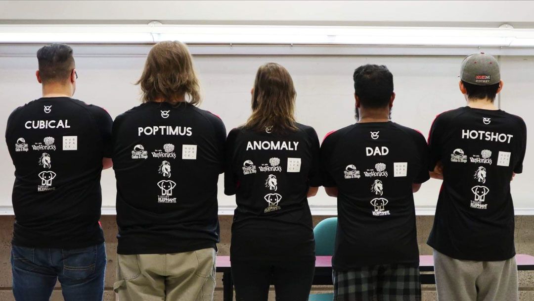 T-Shirt Elephant tweet media