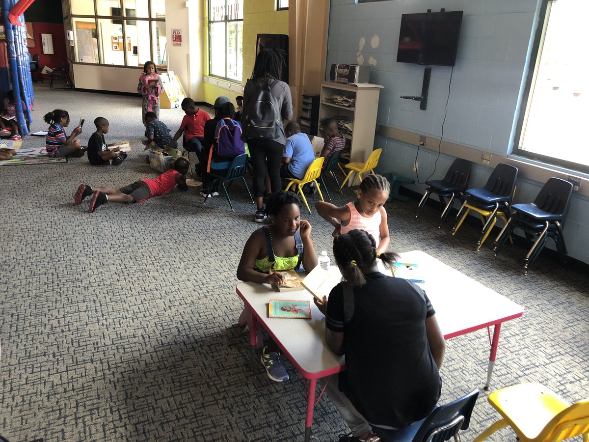 CoachWilson5's tweet photo. Kids at the Monsanto Family Y summer camp today. Reading their favorite books after lunch. #YMCA #SummerCamp #StopSummerLearningLoss #Community #MonsantoFamilyYMCA https://t.co/pnqkFAk6dc