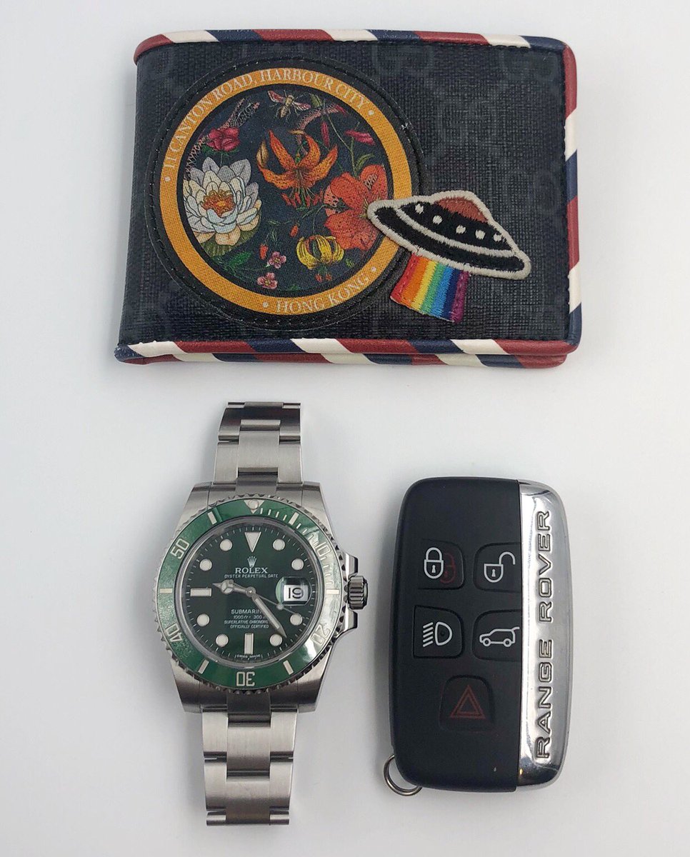 watchlinkaz's tweet photo. For the superhero dad, say hi to the Hulk. π #shopwatchlink #shopwatches #rolex #rolexsubmariner #rolexhulk #hulk #gucci #gucciwallet #rangerover #luxury #statementwatches #giftguide #fathersday #dadsday https://t.co/8KzvnaJPgn