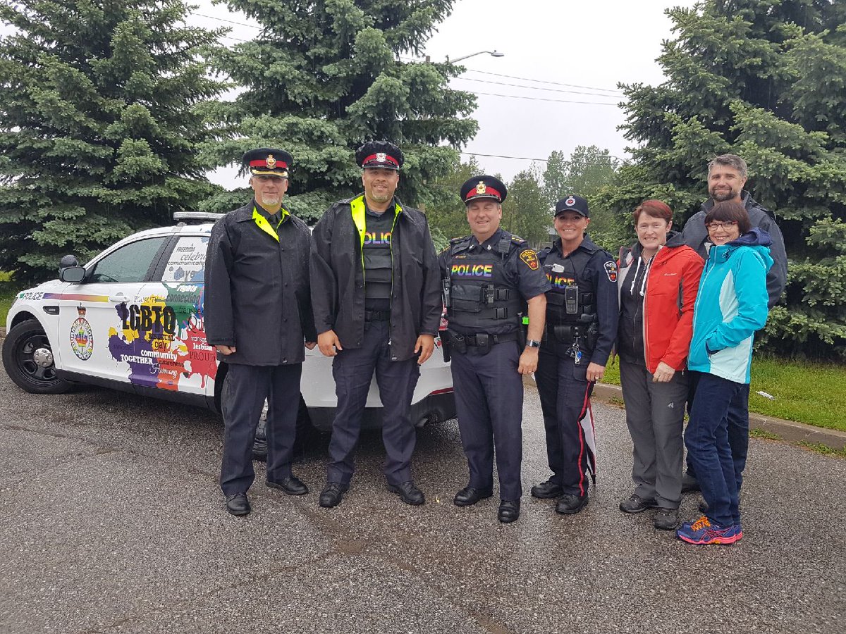 DRPS_EI's tweet image. The rain didn't stop the citizens of @ClaringtonON, @DRPS &amp;amp; @DRPSEastDiv officers from joining  @PFLAGDurham for the Rainbow Crosswalk dedication. You have our support! 🌈 @ClaringtonAF @DRPS_CAO @MarkMorissette5 #LGBTQ #walkwithpride #Bowmanville #rainbow @RegionofDurham