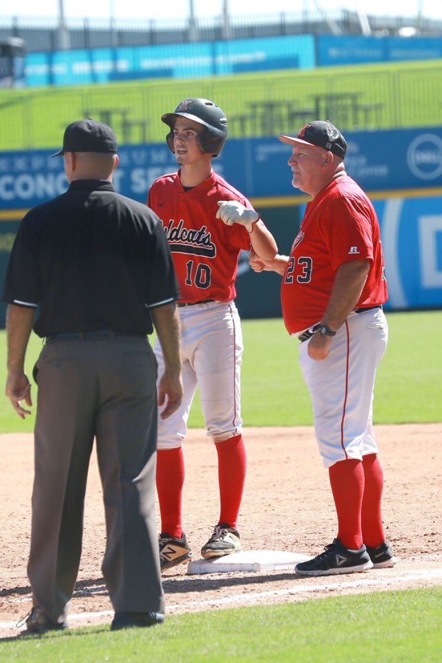 WallisBthe1's tweet photo. @TxHS_Baseball Congrats to @jhburchett3 &amp; @ArchieHerriage for making the 3A 1st team All State team. Both boys from @KhsWildcats &amp; @KirbyvilleB played well all season. Thank you both for your hard work and efforts. Look forward to seeing you both play at the next level #Finish https://t.co/FrKfTaCLAk
