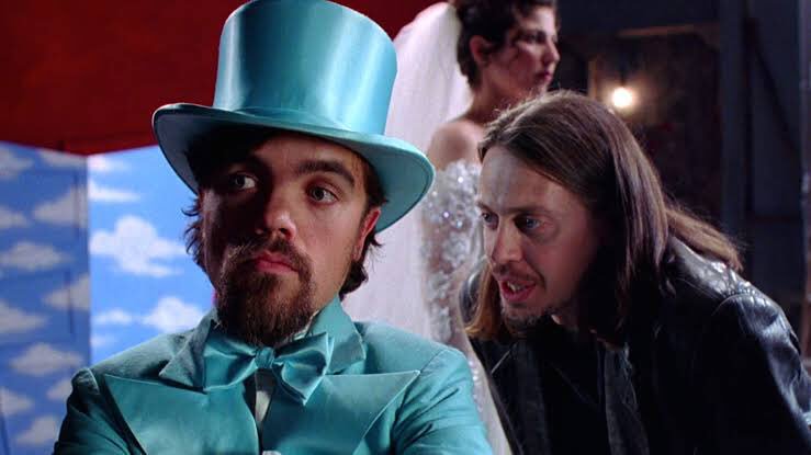 Happy birthday Peter Dinklage. He s been consistently great, but I first remember him in Living in oblivion. 