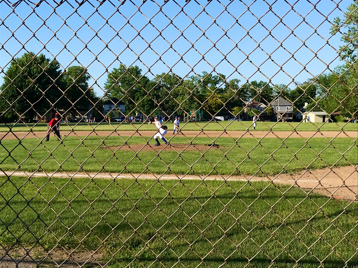 Mellym333's tweet photo. @St_Catharines it’s a beautiful night for a ballgame! #gocobras #mosquitorepteam https://t.co/IfIIhTBDRe