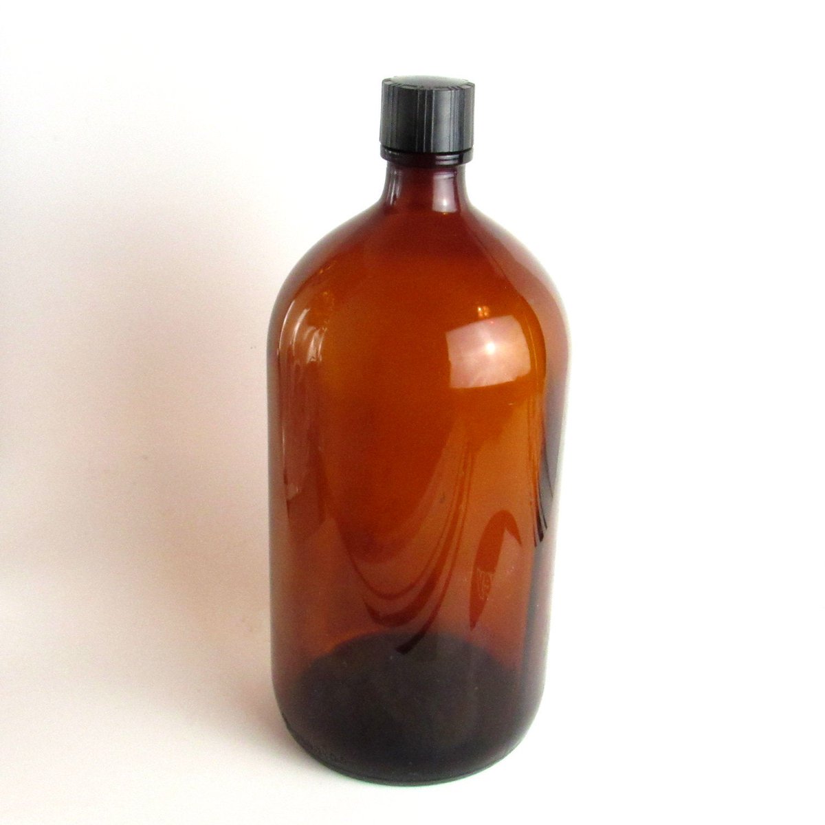 1945 Duraglas Large Amber Apothecary Bottle, Owens-Illinois Glass Company etsy.me/2IyXMEg #vintage #collectibles #amberglass #owensillinois #duraglass #duraglasbottle #amberbottle #largeamberbottle #pharmacybottle