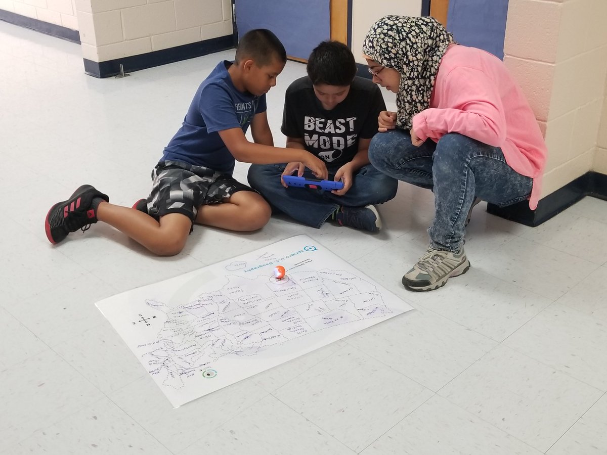 Roskosky90's tweet photo. Day 2 of CMSSA Summer Bridge camp has ended. Day 3 is prepped for and ready to go. Minor technical issues today, but still a fun day had by all! #CMSSASummerBridgeKiddosInTheHouse #BeCanutillo @danielmedinaCMS @Barbpete2 @CanutilloMs @CanutilloISD @analuisa5_ @PedroGalaviz9 https://t.co/hJDgGioaL8