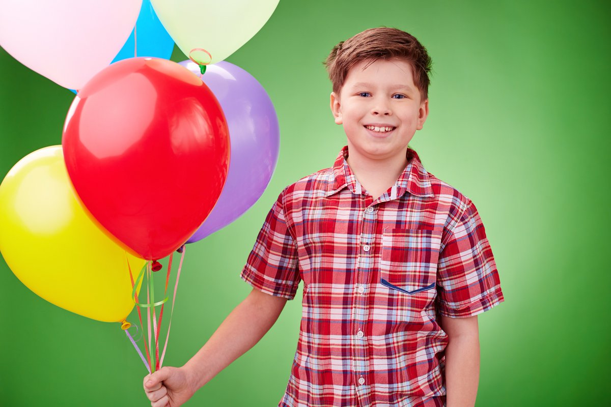 vipdiscokids's tweet photo. Kid's #BirthdayPartyideas are always hard to come up with, that's why we've been making #childrensbirthdays and #celebrations that little bit brighter for many years with our own #brand of #discoparty with #DJ equipment and #Jukebox Hire, #PhotoBoth Hire, #SlushyMachine. https://t.co/DxW6peRtsR