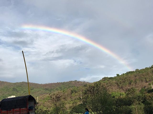 jenys7's tweet photo. Super rainbow morning #rainbow https://t.co/Y7yQTuBX63 https://t.co/Dz90zcprY4