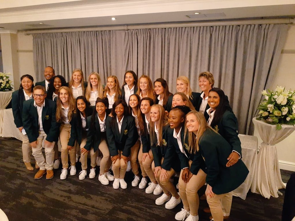 Safe travels and Good luck to the <a href="/sawomenshockey/">SA Hockey Women</a> as the head off Valencia, Spain, for the <a href="/FIH_Hockey/">International Hockey Federation</a> Series Finals. This is the Olympic qualifying tournament for them and we are supporting you ladies all the way. #SAHockey #FIHWorldSeriesFinal #Valencia