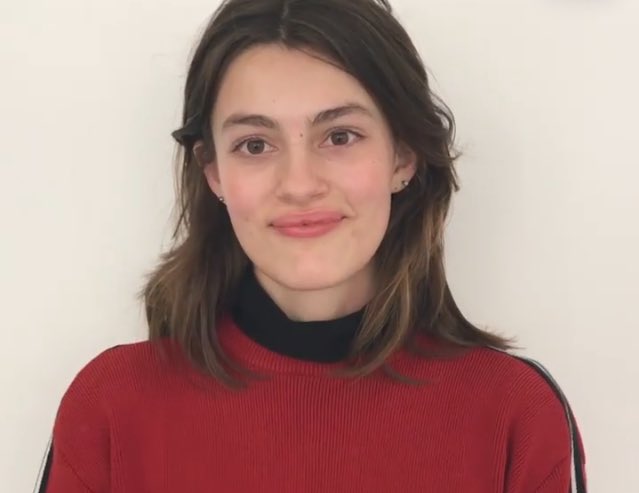 so are you really telling me she is not julia roberts’ daughter??