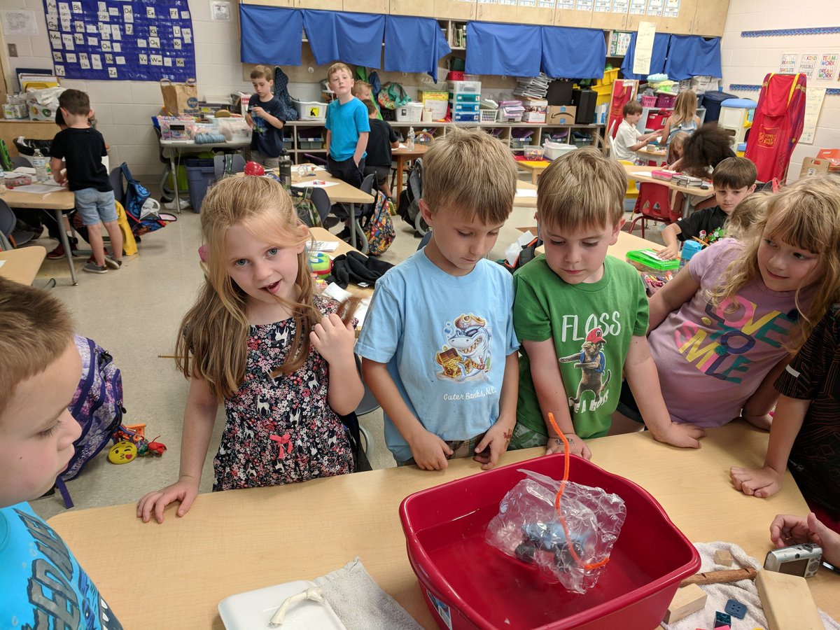 adcockhome's tweet photo. Ks @FRESWarriors planned, designed and built floatation devices for their toys which would sink when they played in the water. #PreppingforSummer #LearningContinuesEvenDuringtheLASTWeek https://t.co/lHvtIZ2KZa