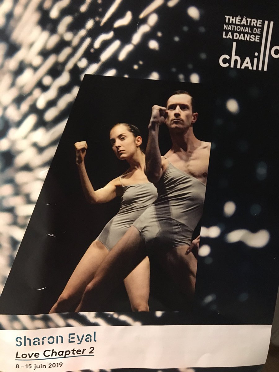 hms_paris's tweet photo. Quelle soirée @TheatreChaillot! Hypnotisée, scotchée, vivifiée par #LoveChapter2 de Sharon Eyal & Gai Behar, musique Ori Lichtik, lumières Alan Cohen, avec Gan Biran, Darren Devaney, Rebecca Hytting, Mariko Kakizaki, Daniel Norgren-Jensen & Keren Lurie Pardes. Chapeau bas! 👏🏼👏🏼👏🏼 https://t.co/2VDaHacO21