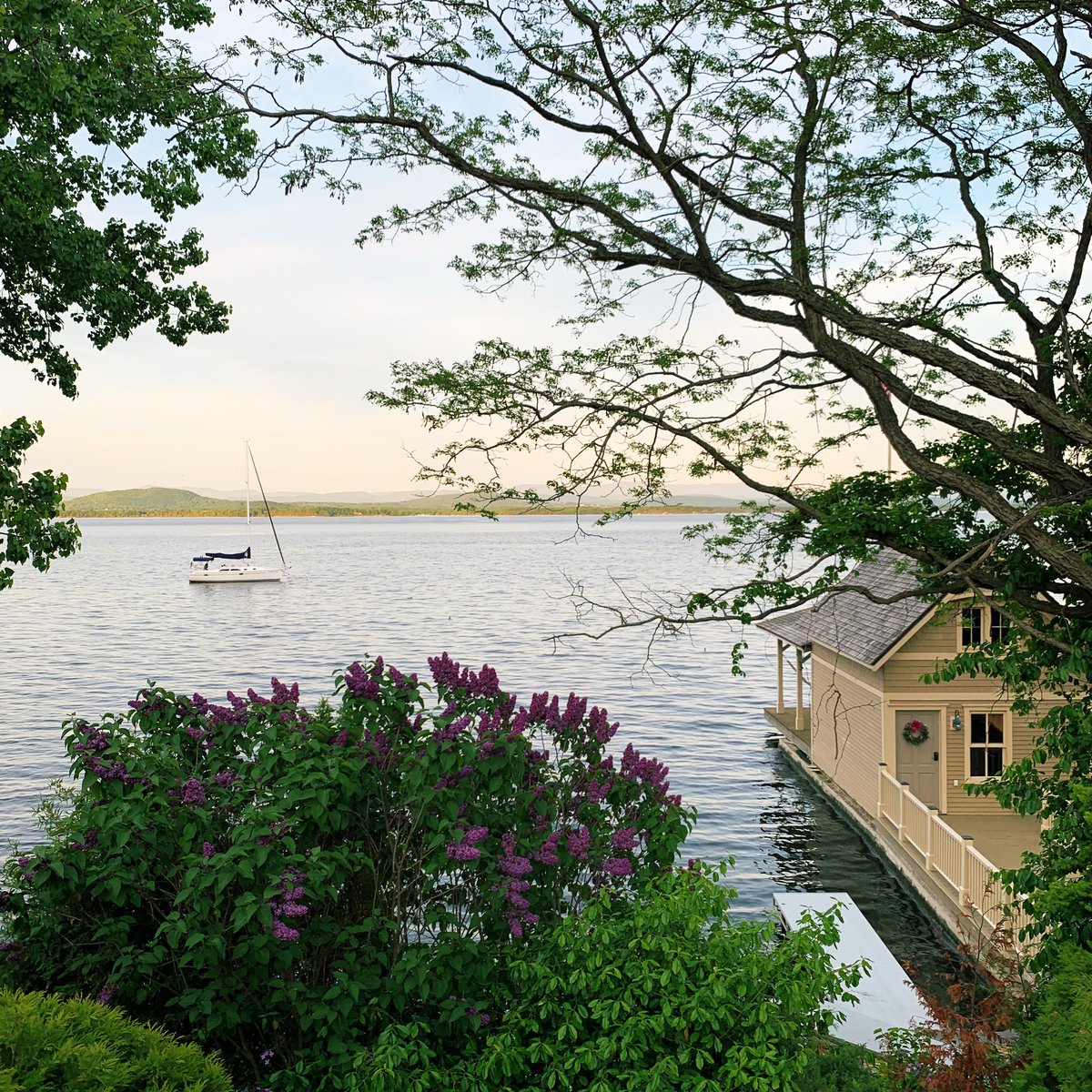 Joyful and grateful to rejoin <a href="/SailingErrant/">Sailing Errant</a> and <a href="/RosslynRedux/">Rosslyn Redux</a> for summer adventures! #LakeChamplain #Adirondacks #sailing #countrylife