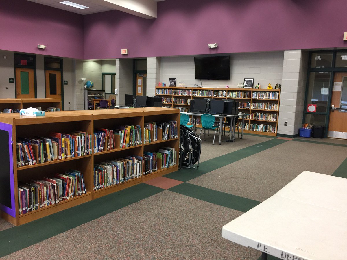 MMSMustangs14's tweet photo. @iluveducating has our media center looking amazing for the summer @MMSMustangs14 

#outforsummer #ourteachersrock #proudtobeamustang #scsed #nced https://t.co/scZXPiL6gW