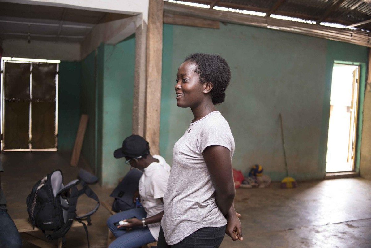 Enock4seth's tweet photo. @angela_teyvi talking about #OpenStreetMap, @OSMGhana and her #OpenCitiesAccra participation #MapGhana #Larabanga cc @GeochicasOSM https://t.co/4MgYDLWXJR