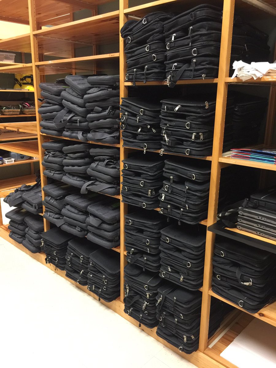 MMSMustangs14's tweet photo. @iluveducating has our media center looking amazing for the summer @MMSMustangs14 

#outforsummer #ourteachersrock #proudtobeamustang #scsed #nced https://t.co/scZXPiL6gW