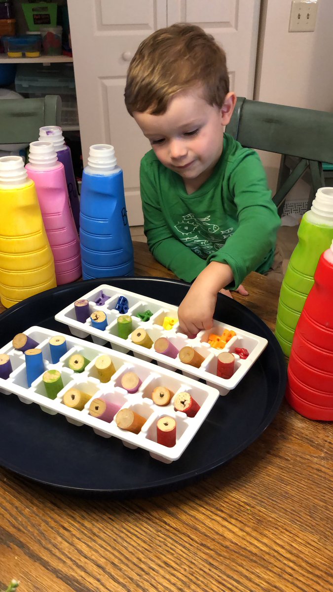 MsSarahLPS's tweet photo. A little color matching and letter recognition this afternoon! https://t.co/Si1jK23wsU
