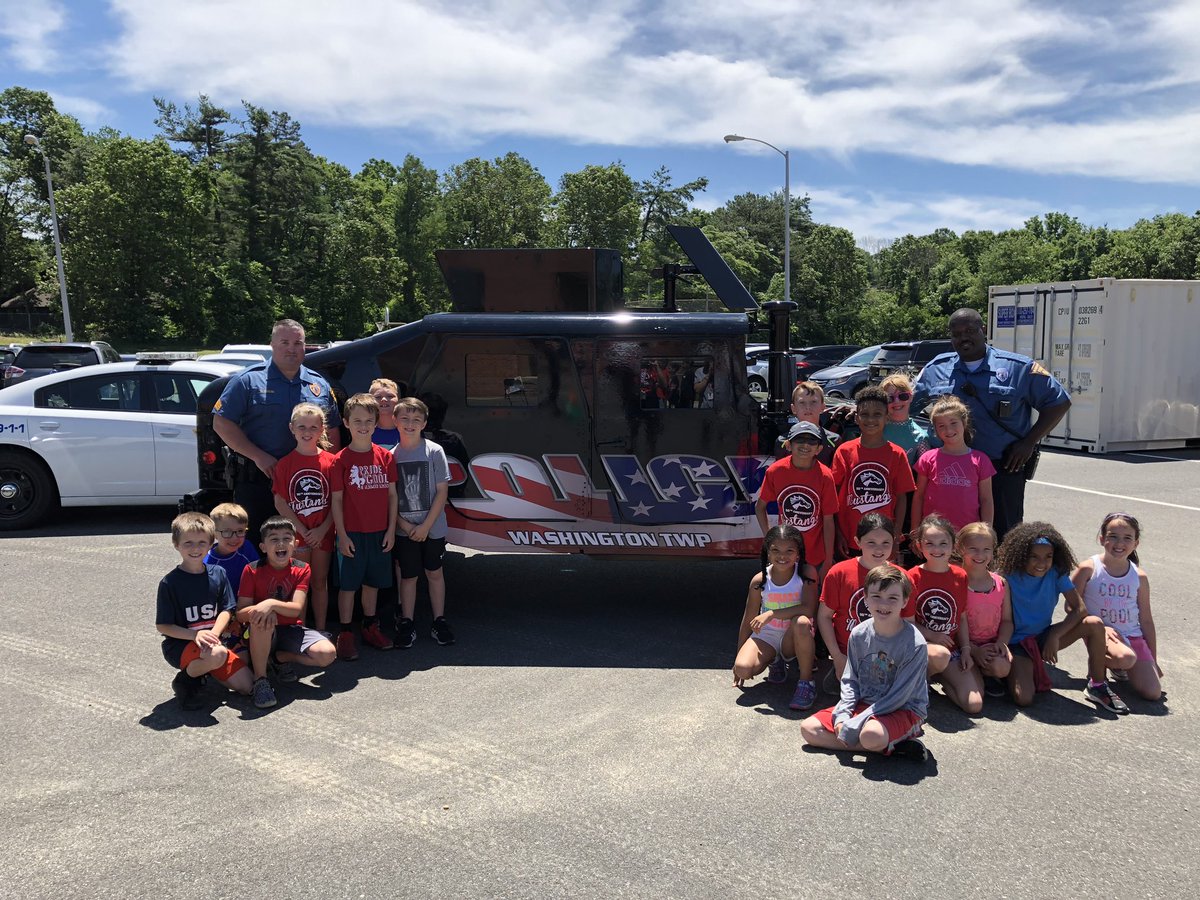 RuhMarla's tweet photo. @wedgwoodwtps Field Day.   Having fun with our wonderful @WashingtonTwpPD police officers.   Have a safe summer everyone! https://t.co/rshjAAeEcY