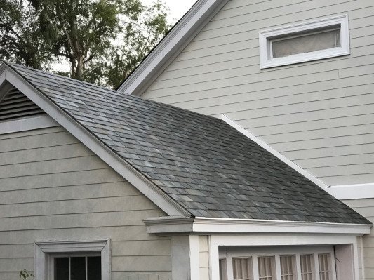 darrenculbreath's tweet photo. #Tesla says solar roof is on its #thirditeration, currently installing in #8states – ##TechCrunch https://t.co/suc7eWbE7a @techcrunch https://t.co/5wjg2pr5EY