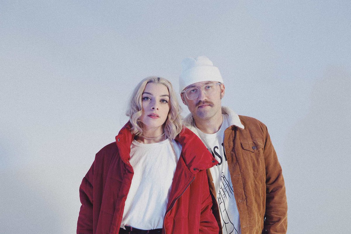 comeherefloyd's tweet photo. #RT @bestfitmusic: Comprised of artists in their own right @FELIXSNOW and TYSM, electro-pop duo The Bliss (@thebliss) bring uplifting euphoric haze with “Shiny Days” https://t.co/7KUbrookKF https://t.co/48gV1fp5Zs