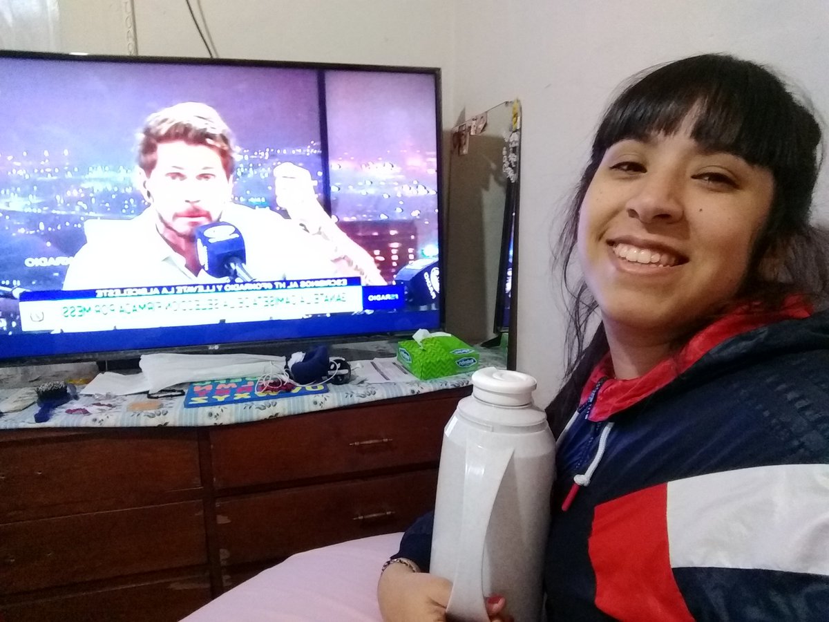 anitta_SL's tweet photo. #FOXRADIO @PolloVignolo @FOXSportsArg ❤️❤️❤️❤️ https://t.co/65YFfHwk8t