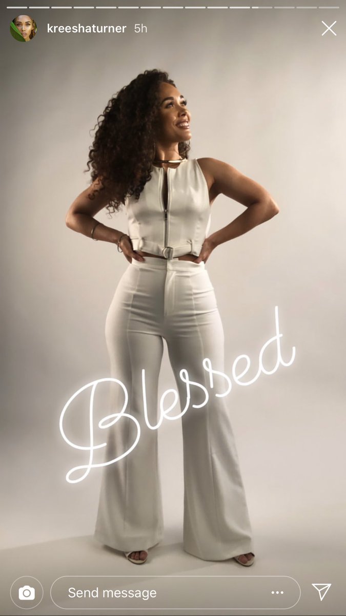 edcazlover's tweet photo. Happy blessed birthday to this queen!! 👸🏾👑♥️🙏🏽. #kreefacts https://t.co/KXb16uZFps