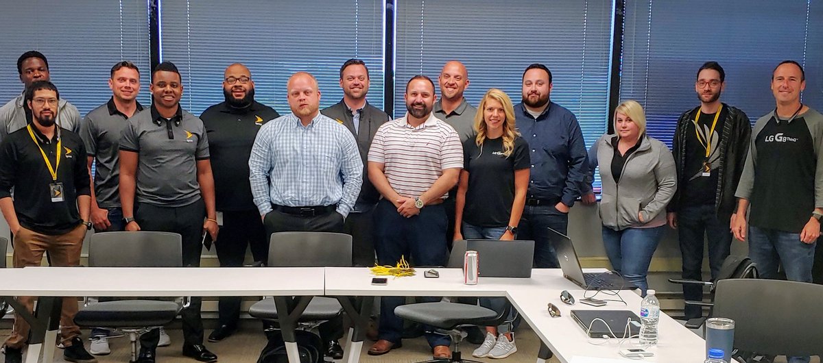 Great meeting w the COR and @WL_Gateway leaders in St Louis today.  This team is consistently one of our top markets in LG sales!  Great sales leaders and better people!  @AmrWahba1020 <a href="/BenjaminReam/">Ben Ream</a> @wl_byoung <a href="/Pkushn/">Paul Kushnir</a> <a href="/ChellyM09/">Chelsea Walton</a>