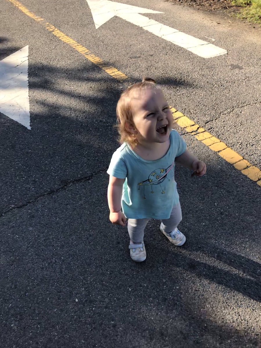 GenevieveTocci's tweet photo. This little nugget is SUPER excited about the rock in her hand and the moon in the sky. #buddinggeologist #natureenthuiast https://t.co/5WxUXw8Ydi