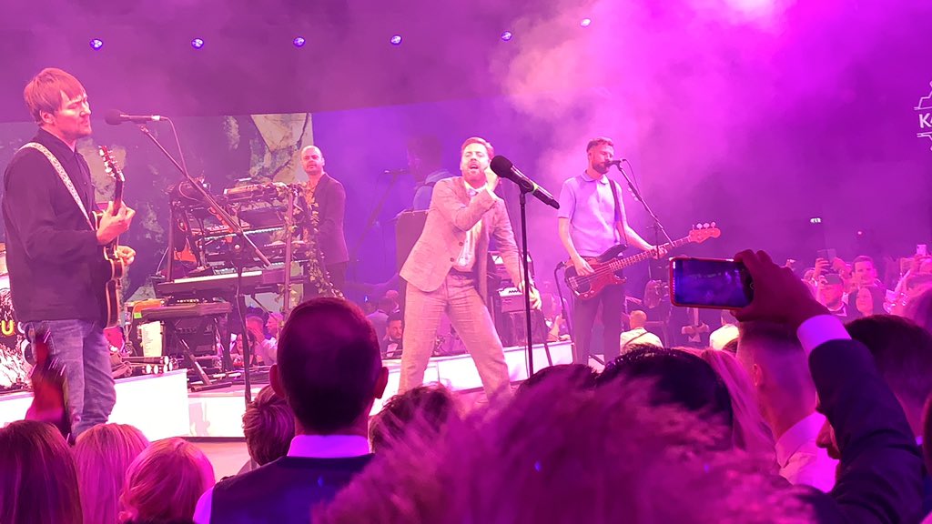 iRussJ's tweet photo. The @KaiserChiefs were just ๐๐ฅ tonight
If your work did award ceremonies... oh wait ๐คฉ
Well played @MarcAllera, well played #crackingnight https://t.co/JguA0yXd9i