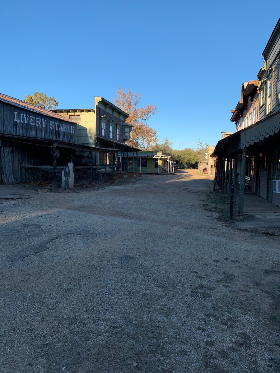 myopengates's tweet photo. Unique vacation spot. Ever wanted to travel back to a simpler time, but with modern comforts. Whether you want to relax or have a little adventure, Pioneer Town is great for singles, couples or families. Check out more here https://t.co/ffGKpi6imO
*
*
*
#relax #adventure #western https://t.co/URtfbEGwuO