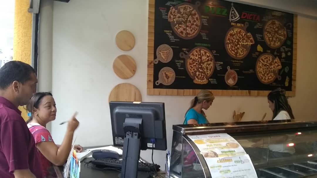 SucreSacs's tweet photo. Operativo|| inspección higiénico sanitaria por vigilancia y control a Pizza dicta #Carúpano https://t.co/xrkZQx7Yau